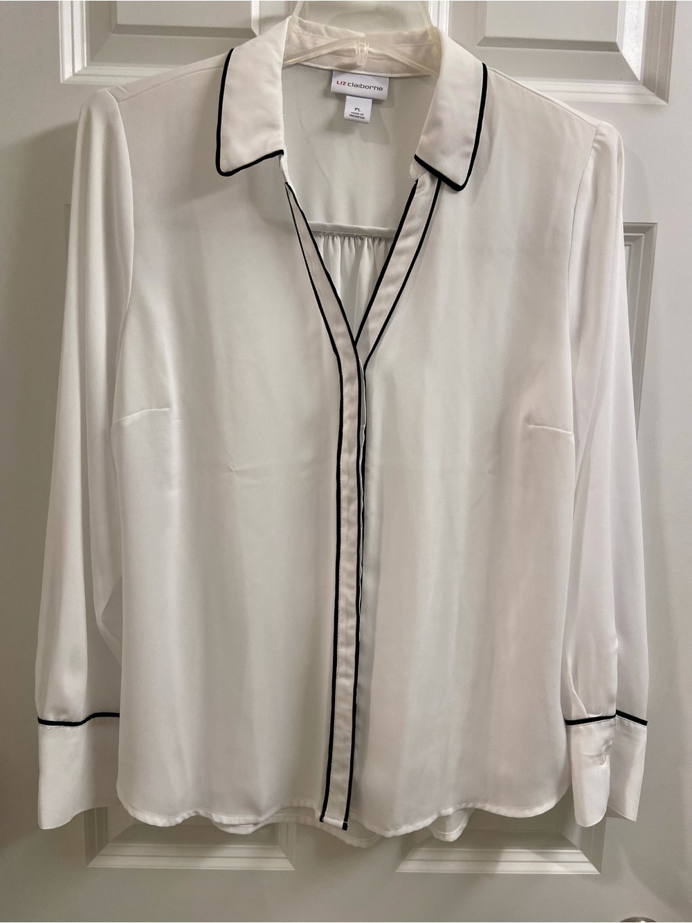 Women's Liz Claiborne Button Up Shirt Blouse White Black Piping Petite Large PL
